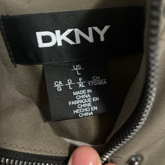 DKNY rain jacket - Picture 4 of 9